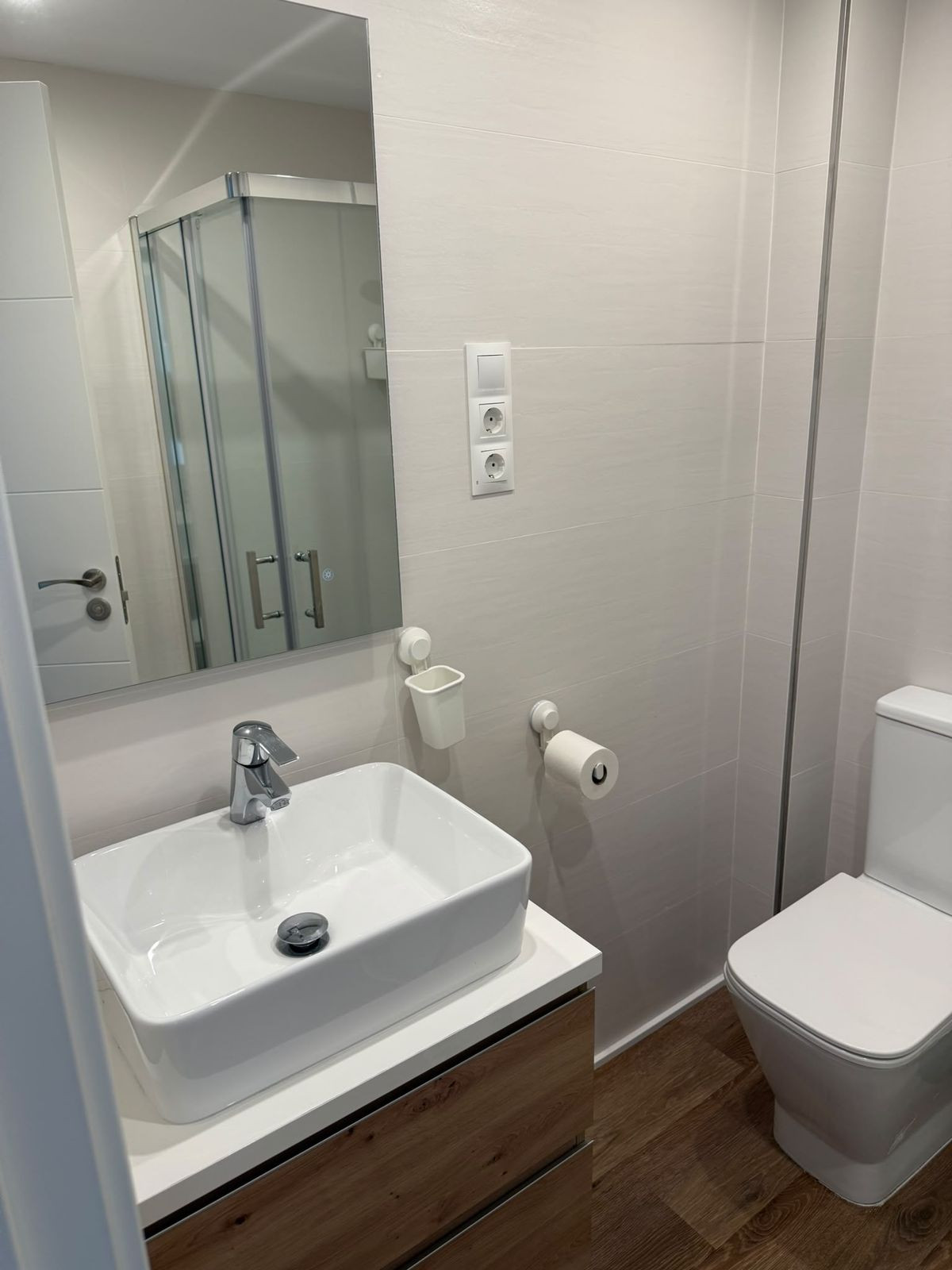 Se vende Apartamento Planta Media de 3 dormitorios en Costa Del Sol, Málaga, España