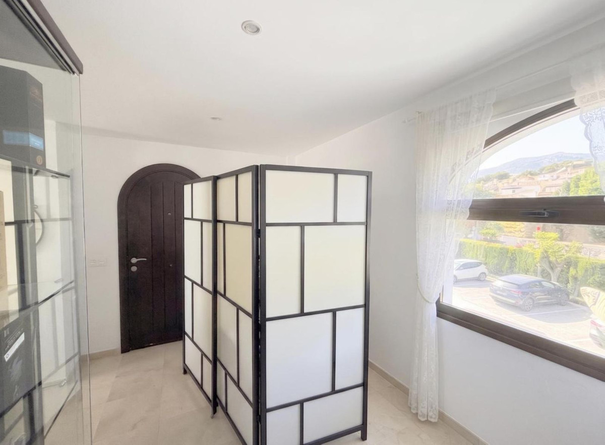 3 Bed Apartment for sale in Estepona Costa Del Sol, Málaga, Spain
