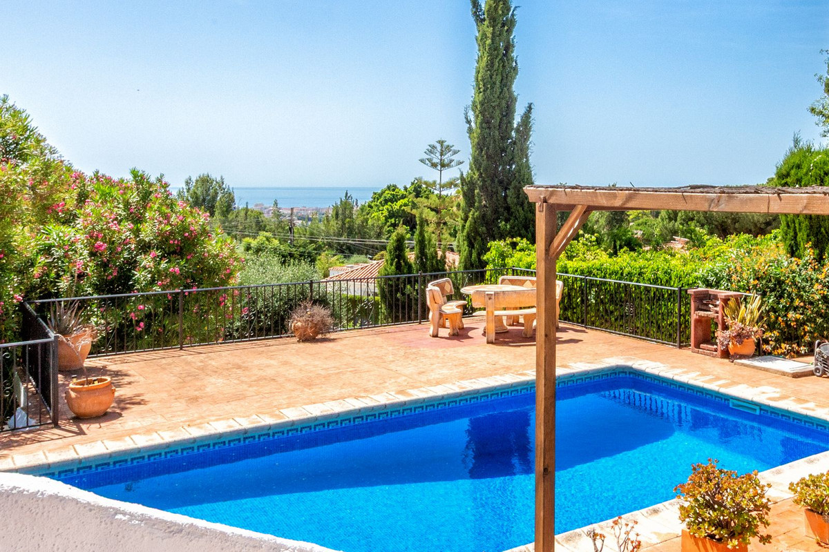6 Bed Townhouse for sale in Mijas Costa Del Sol, Málaga, Spain