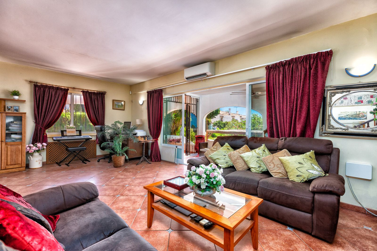 6 Bed Townhouse for sale in Mijas Costa Del Sol, Málaga, Spain