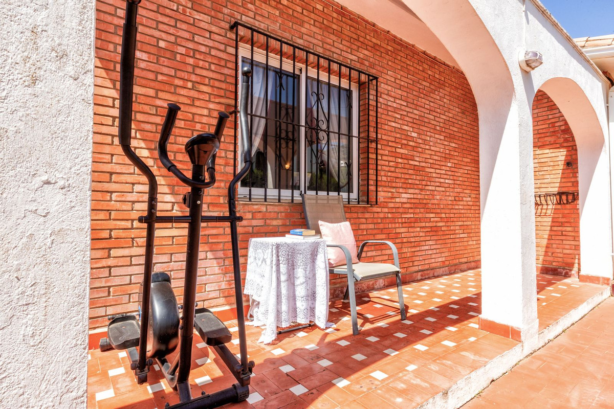 6 Bed Townhouse for sale in Mijas Costa Del Sol, Málaga, Spain