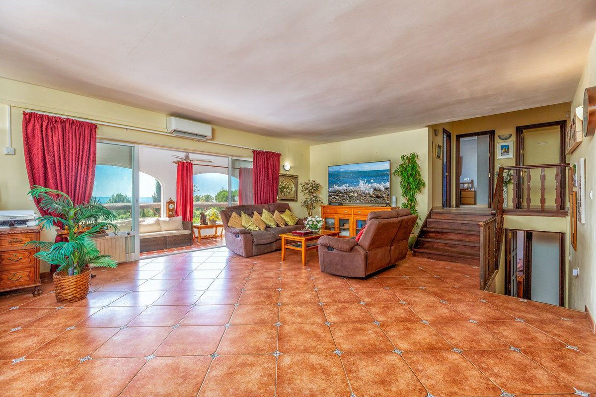 6 Bed Townhouse for sale in Mijas Costa Del Sol, Málaga, Spain