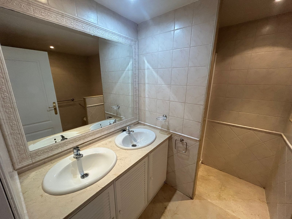 2 Bed Apartment for sale in Riviera Del Sol Costa Del Sol, Málaga, Spain