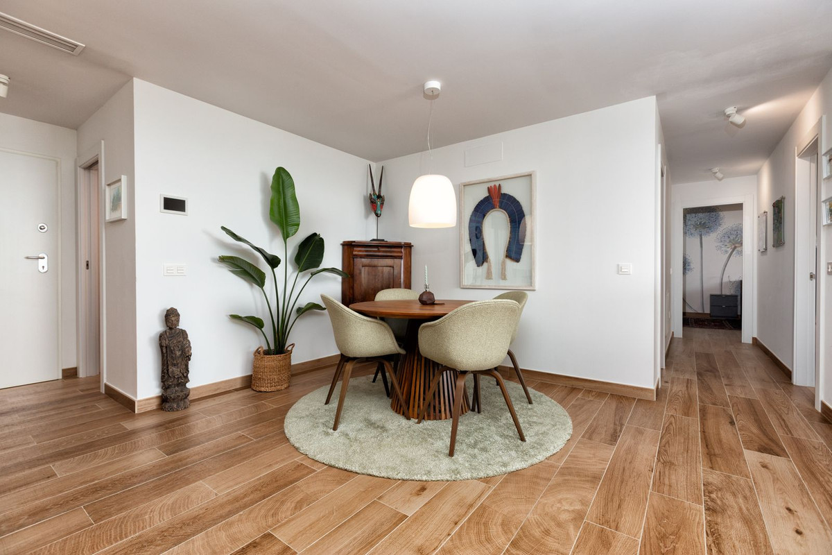 Se vende Apartamento Planta Baja de 3 dormitorios en Costa Del Sol, Málaga, España