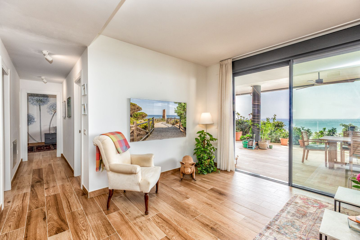 Se vende Apartamento Planta Baja de 3 dormitorios en Costa Del Sol, Málaga, España