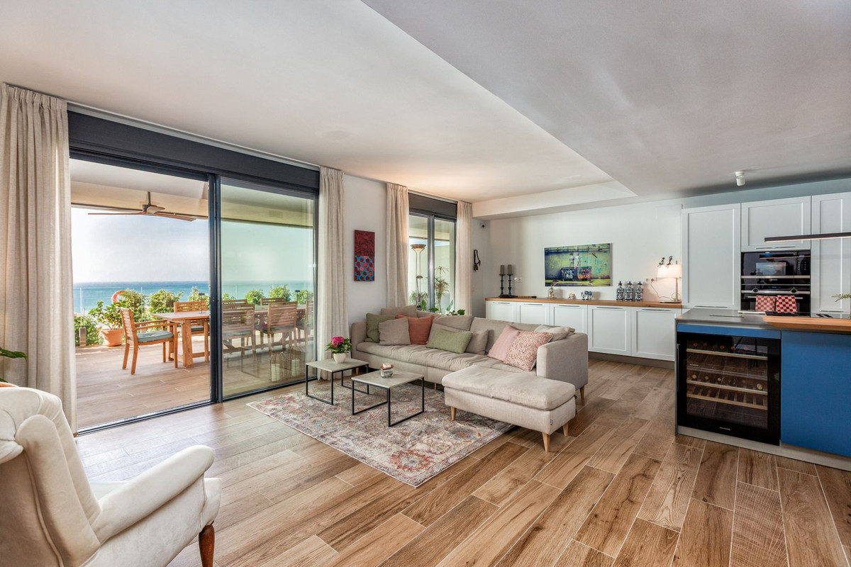 Se vende Apartamento Planta Baja de 3 dormitorios en Costa Del Sol, Málaga, España