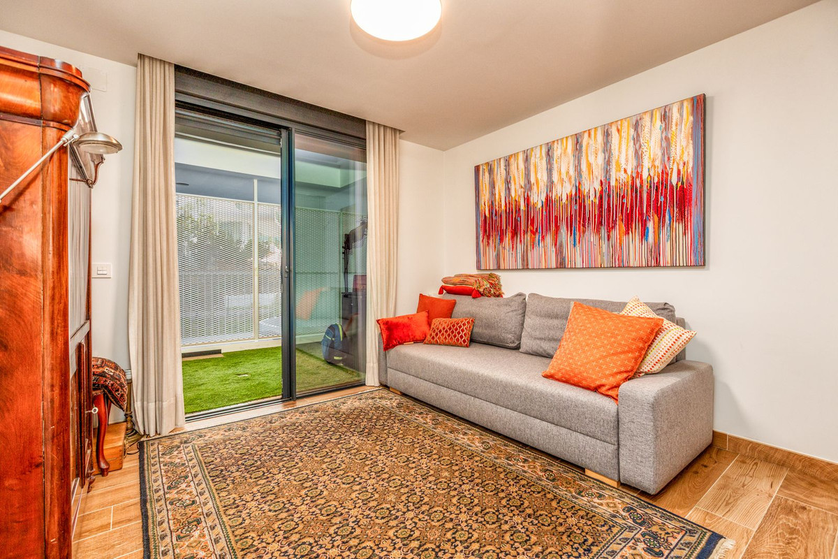 Se vende Apartamento Planta Baja de 3 dormitorios en Costa Del Sol, Málaga, España