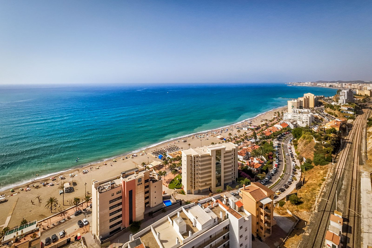 Se vende Apartamento Planta Baja de 3 dormitorios en Costa Del Sol, Málaga, España