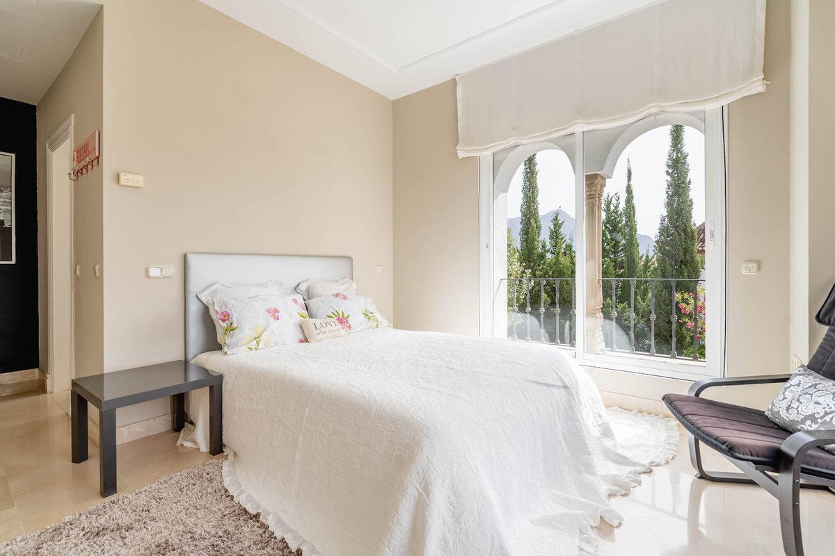 5 Bed Townhouse for sale in La Quinta Costa Del Sol, Málaga, Spain