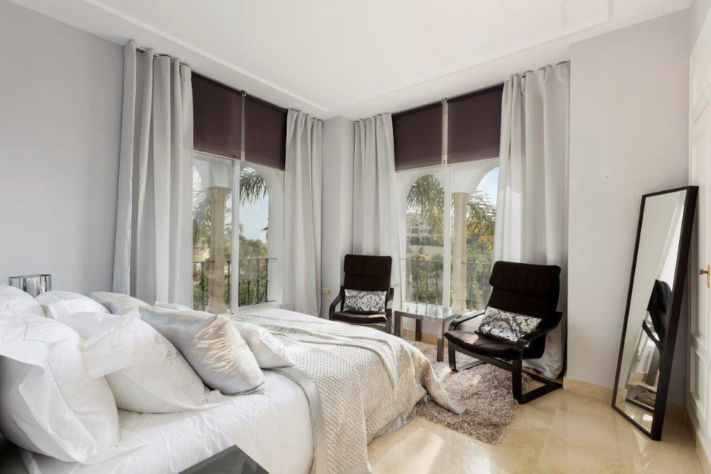 5 Bed Townhouse for sale in La Quinta Costa Del Sol, Málaga, Spain
