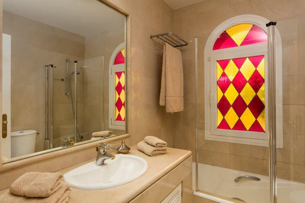 5 Bed Townhouse for sale in La Quinta Costa Del Sol, Málaga, Spain