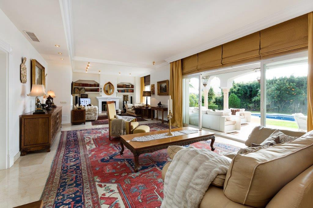 5 Bed Townhouse for sale in La Quinta Costa Del Sol, Málaga, Spain