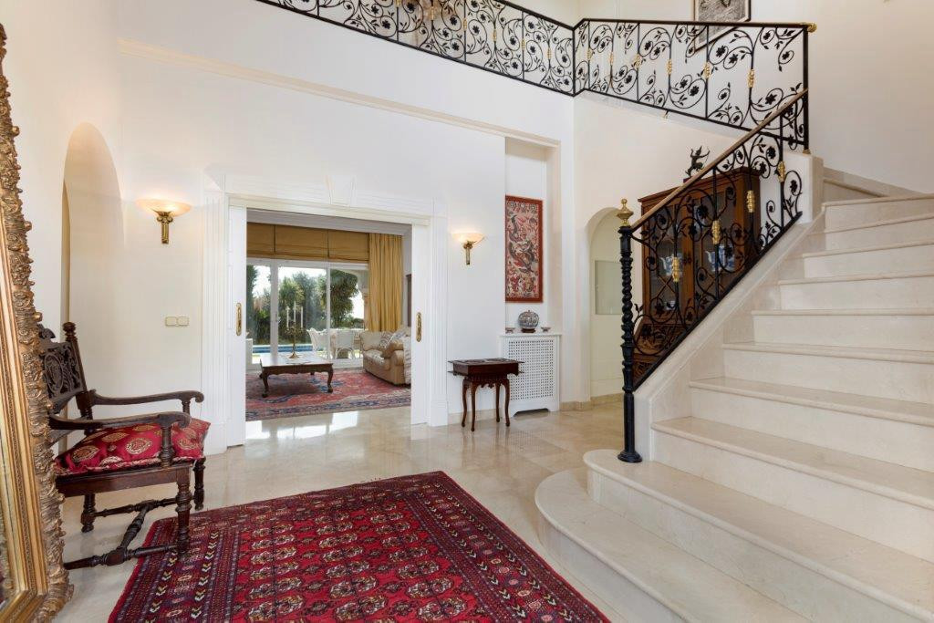 5 Bed Townhouse for sale in La Quinta Costa Del Sol, Málaga, Spain