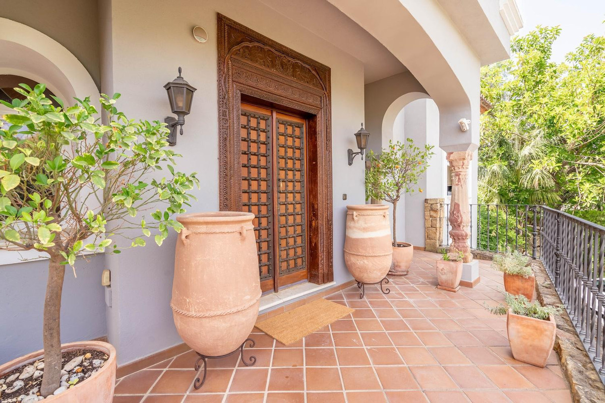 5 Bed Townhouse for sale in La Quinta Costa Del Sol, Málaga, Spain