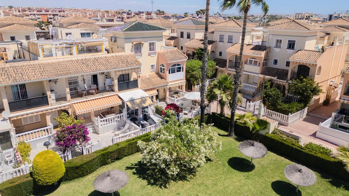 3 Bed Townhouse for sale in Playa Flamenca Costa Blanca, Alicante, Spain