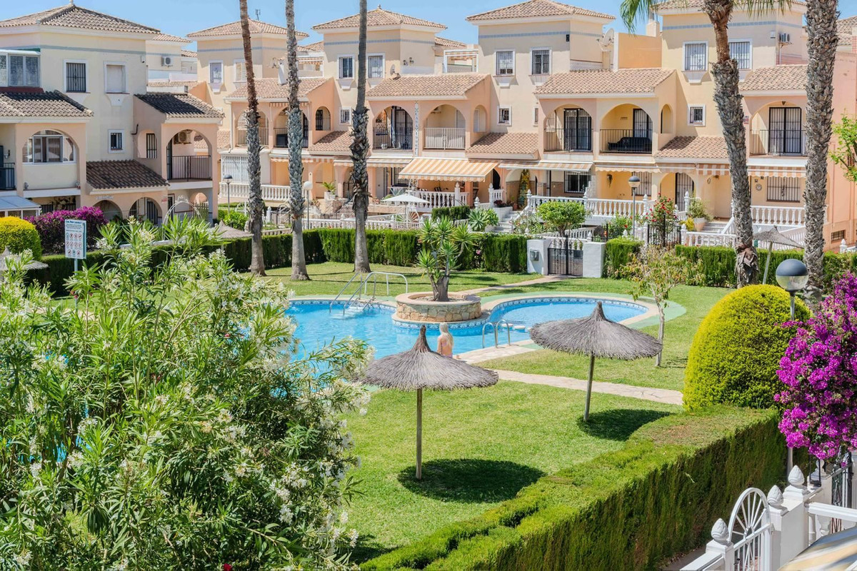3 Bed Townhouse for sale in Playa Flamenca Costa Blanca, Alicante, Spain