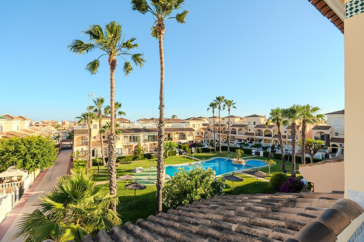 3 Bed Townhouse for sale in Playa Flamenca Costa Blanca, Alicante, Spain