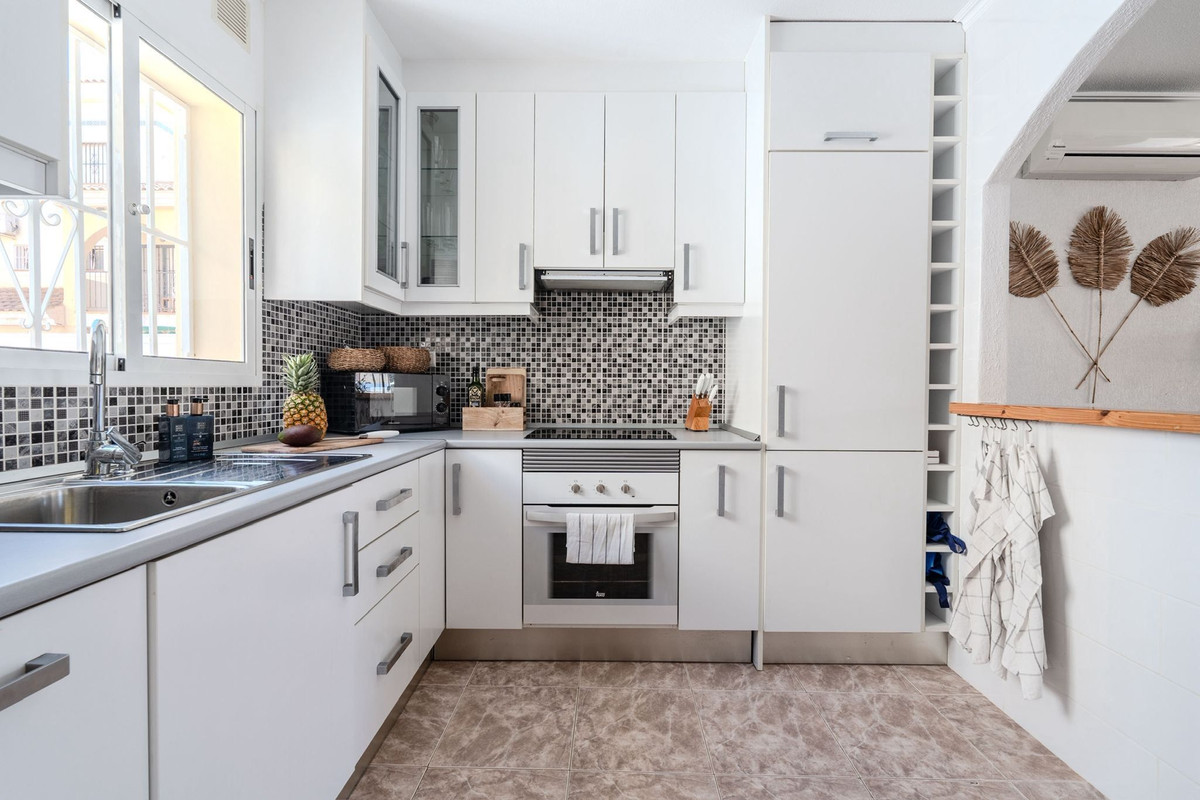 3 Bed Townhouse for sale in Playa Flamenca Costa Blanca, Alicante, Spain