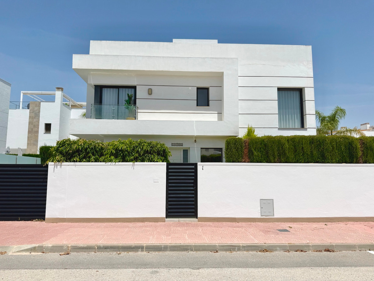 4 Bed Townhouse for sale in Ciudad Quesada Costa Blanca, Alicante, Spain