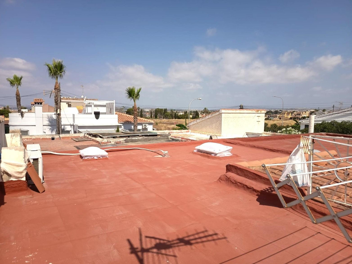 1 Bed Townhouse for sale in La Siesta Costa Blanca, Alicante, Spain