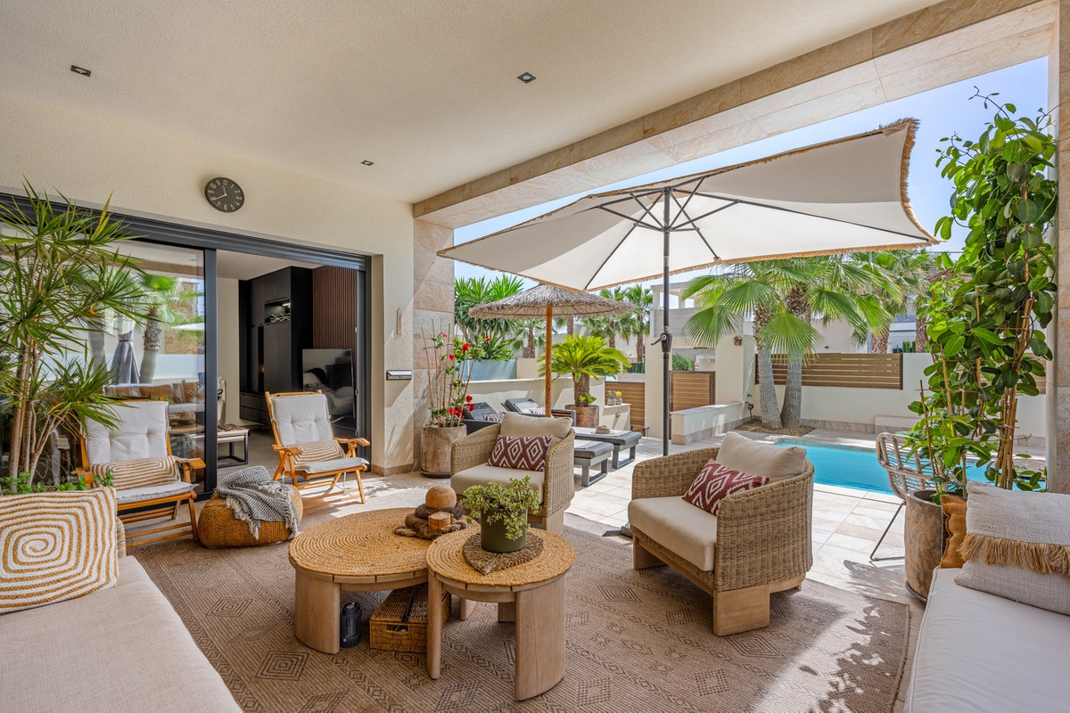 3 Bed Townhouse for sale in Benijofar Costa Blanca, Alicante, Spain