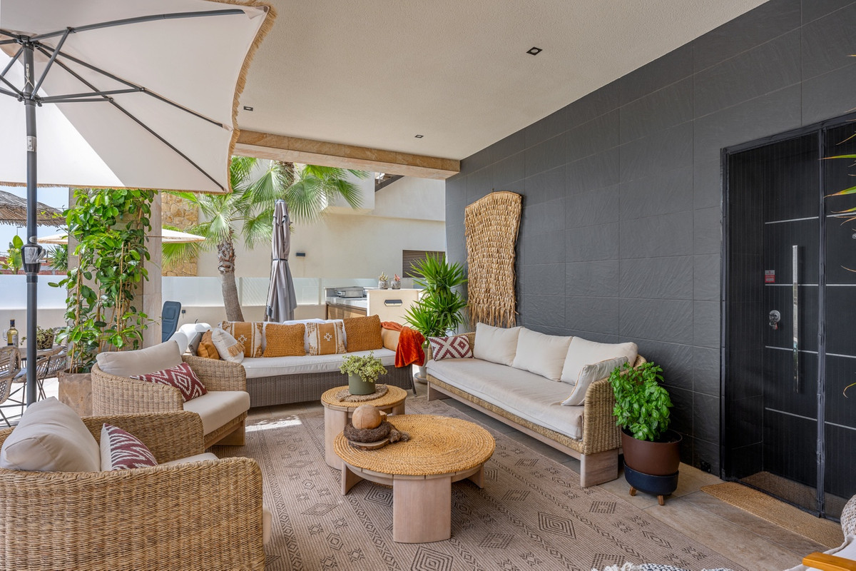 3 Bed Townhouse for sale in Benijofar Costa Blanca, Alicante, Spain