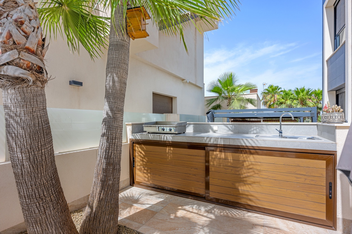 3 Bed Townhouse for sale in Benijofar Costa Blanca, Alicante, Spain