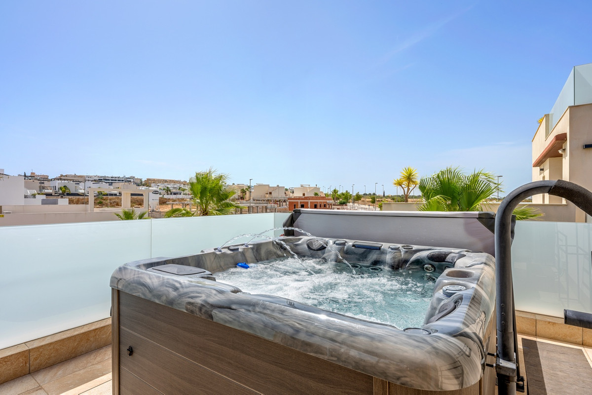 3 Bed Townhouse for sale in Benijofar Costa Blanca, Alicante, Spain