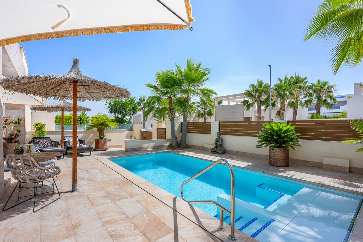 3 Bed Townhouse for sale in Benijofar Costa Blanca, Alicante, Spain