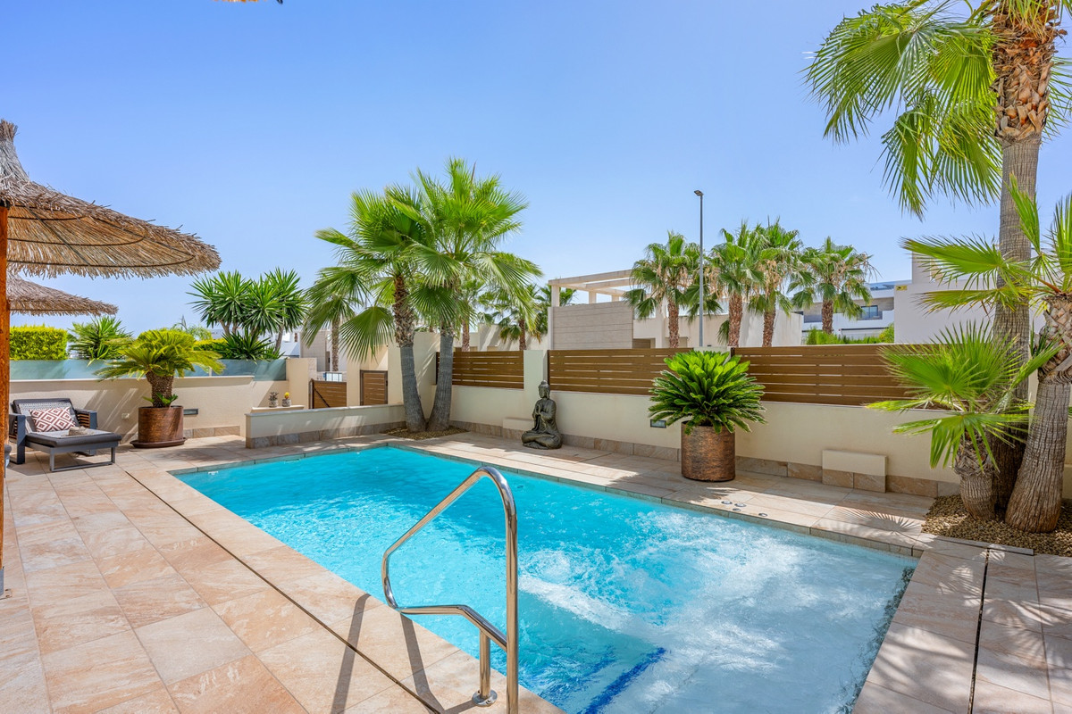 3 Bed Townhouse for sale in Benijofar Costa Blanca, Alicante, Spain