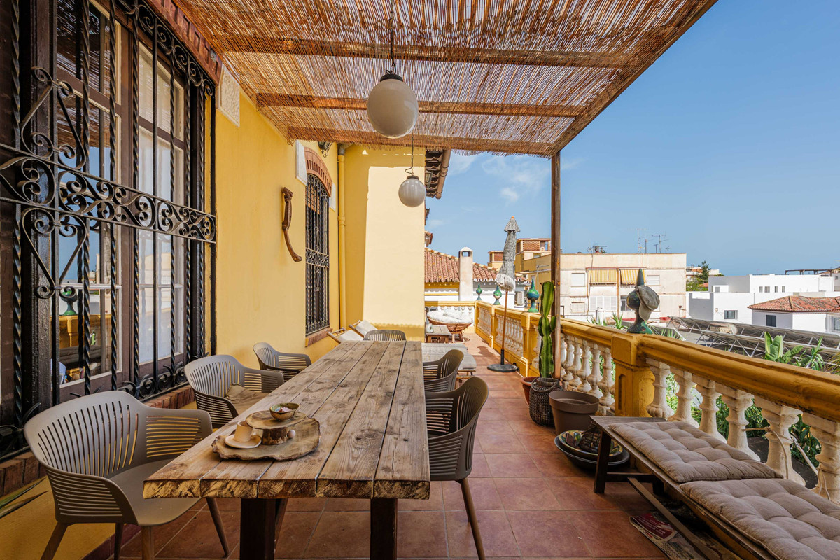 Se vende Villa - Chalet de 7 dormitorios en Costa Del Sol, Málaga, España