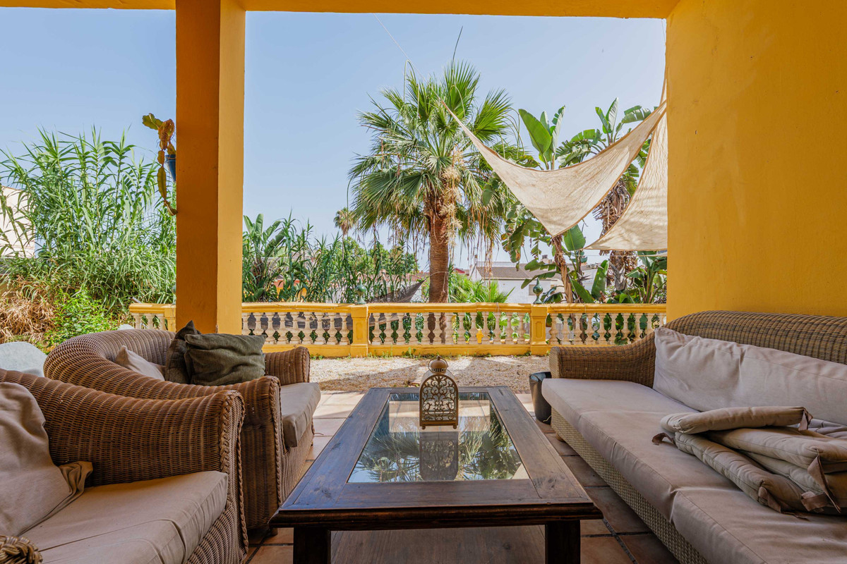 Se vende Villa - Chalet de 7 dormitorios en Costa Del Sol, Málaga, España