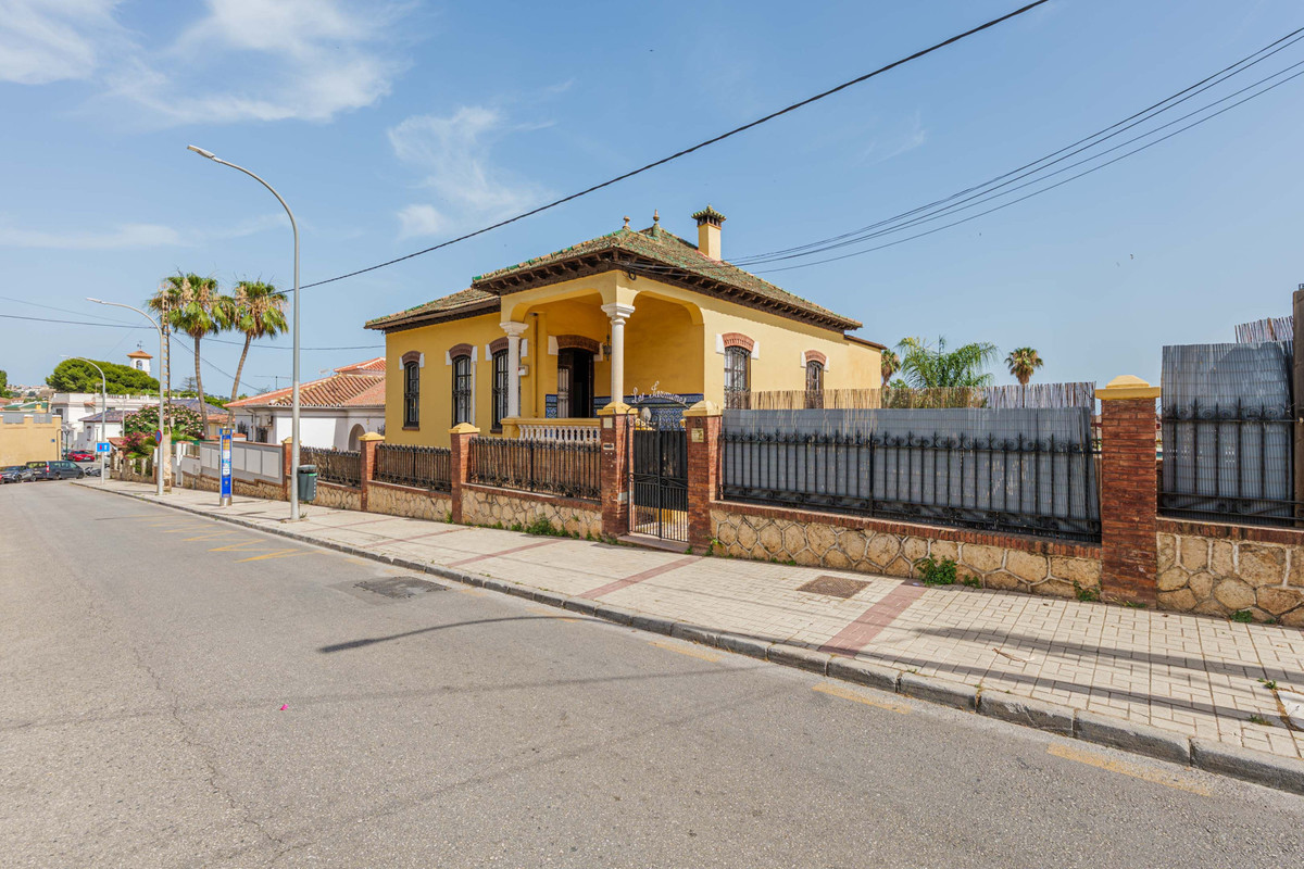 Se vende Villa - Chalet de 7 dormitorios en Costa Del Sol, Málaga, España
