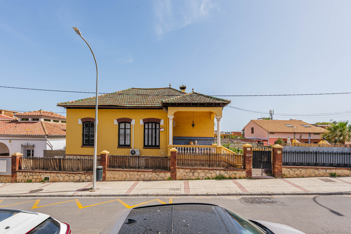 Se vende Villa - Chalet de 7 dormitorios en Costa Del Sol, Málaga, España