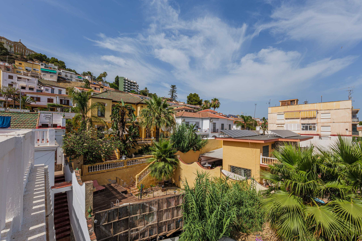 Se vende Villa - Chalet de 7 dormitorios en Costa Del Sol, Málaga, España