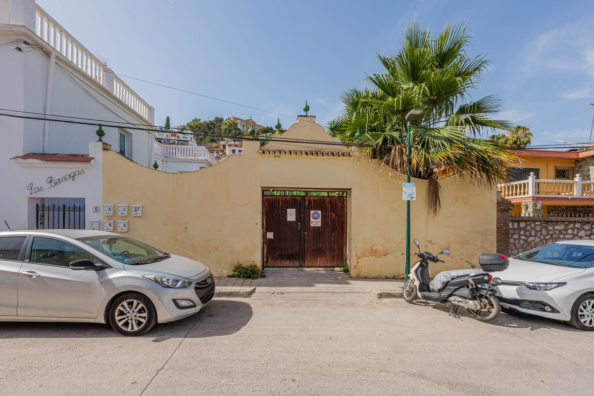 Se vende Villa - Chalet de 7 dormitorios en Costa Del Sol, Málaga, España