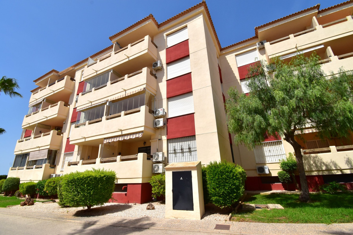 Se vende Apartamento Planta Baja de 2 dormitorios en Costa Blanca, Alicante, España