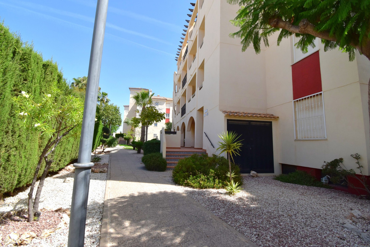 Se vende Apartamento Planta Baja de 2 dormitorios en Costa Blanca, Alicante, España
