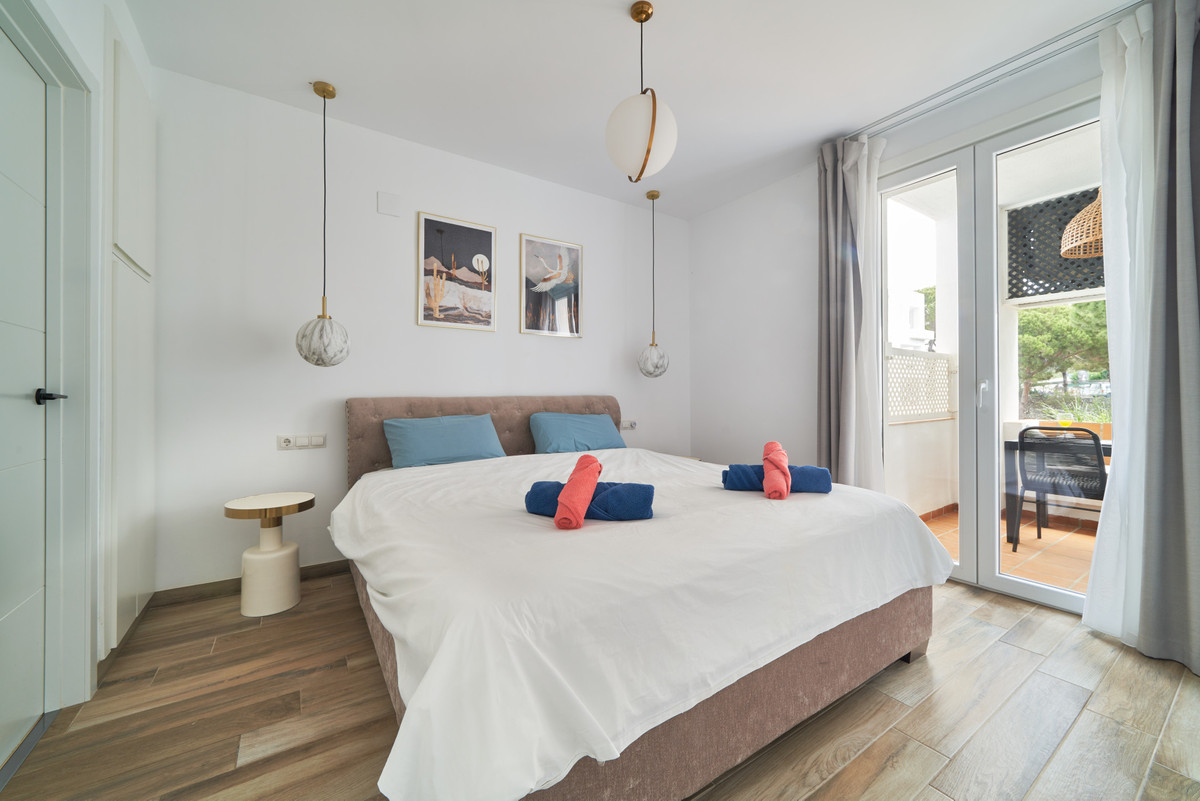 2 Bed Apartment for sale in Elviria Costa Del Sol, Málaga, Spain