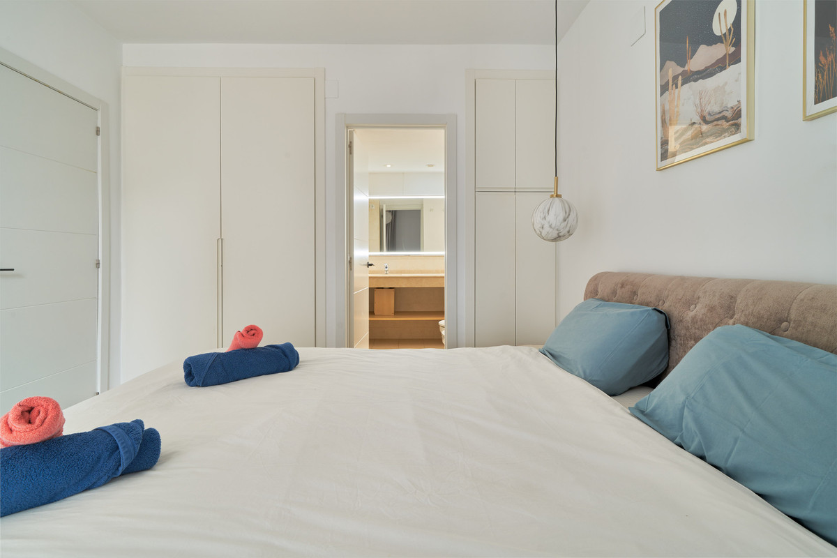 2 Bed Apartment for sale in Elviria Costa Del Sol, Málaga, Spain