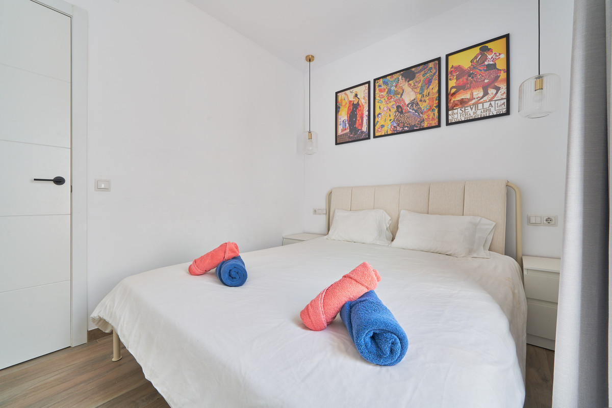 2 Bed Apartment for sale in Elviria Costa Del Sol, Málaga, Spain