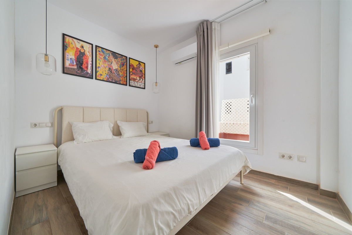 2 Bed Apartment for sale in Elviria Costa Del Sol, Málaga, Spain