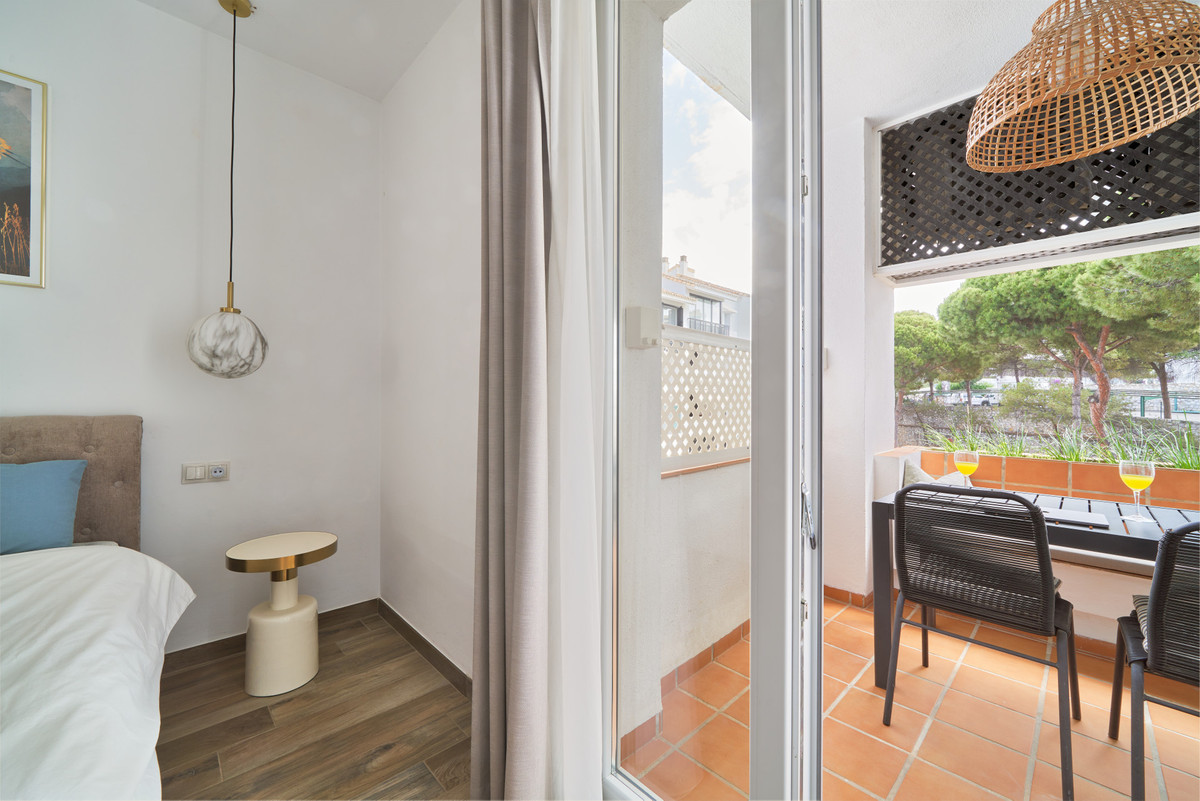 2 Bed Apartment for sale in Elviria Costa Del Sol, Málaga, Spain