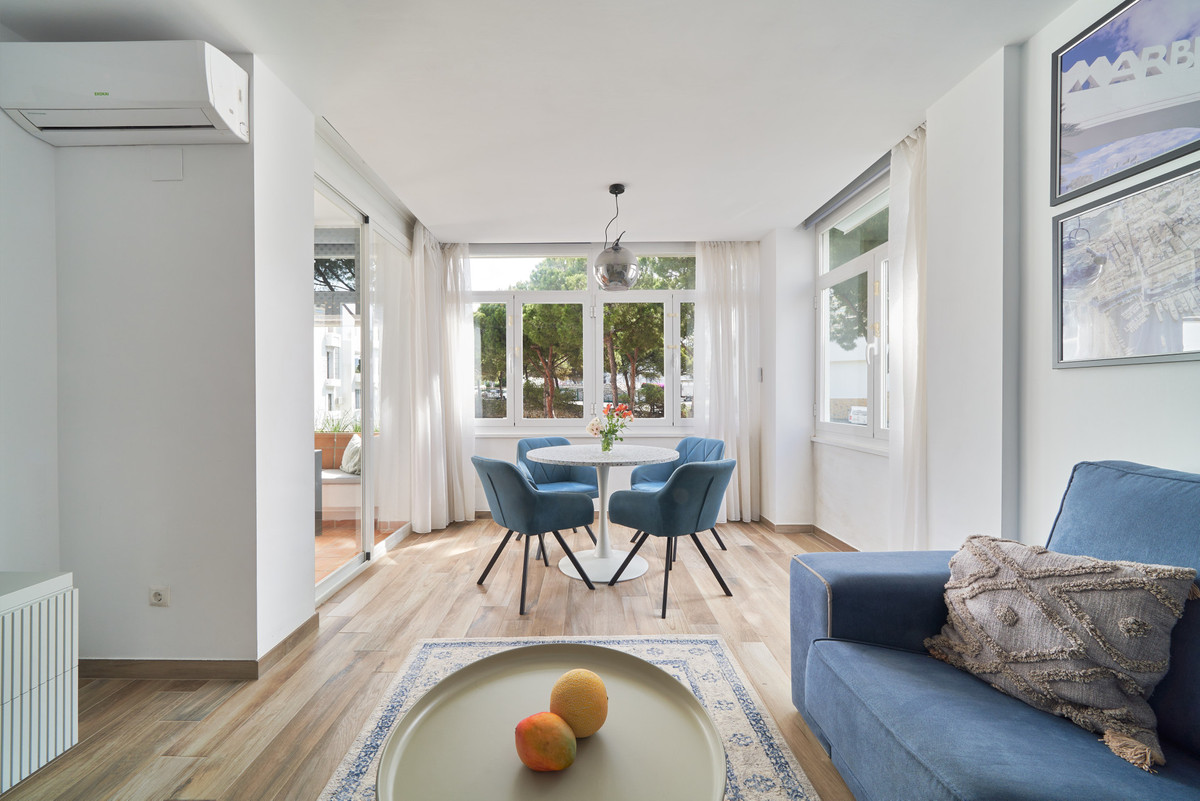 2 Bed Apartment for sale in Elviria Costa Del Sol, Málaga, Spain