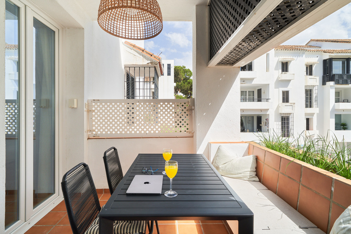2 Bed Apartment for sale in Elviria Costa Del Sol, Málaga, Spain