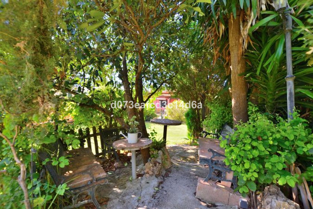 Se vende Finca - Cortijo de 3 dormitorios en Costa Del Sol, Málaga, España