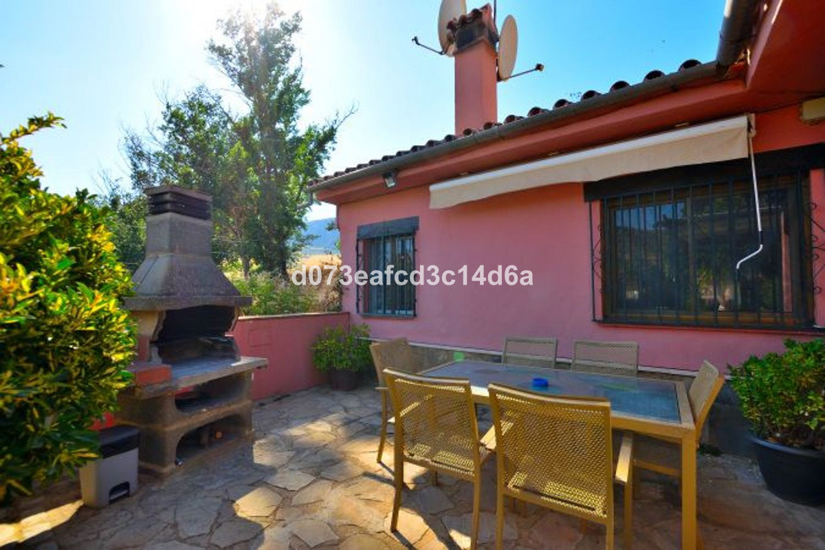 Se vende Finca - Cortijo de 3 dormitorios en Costa Del Sol, Málaga, España