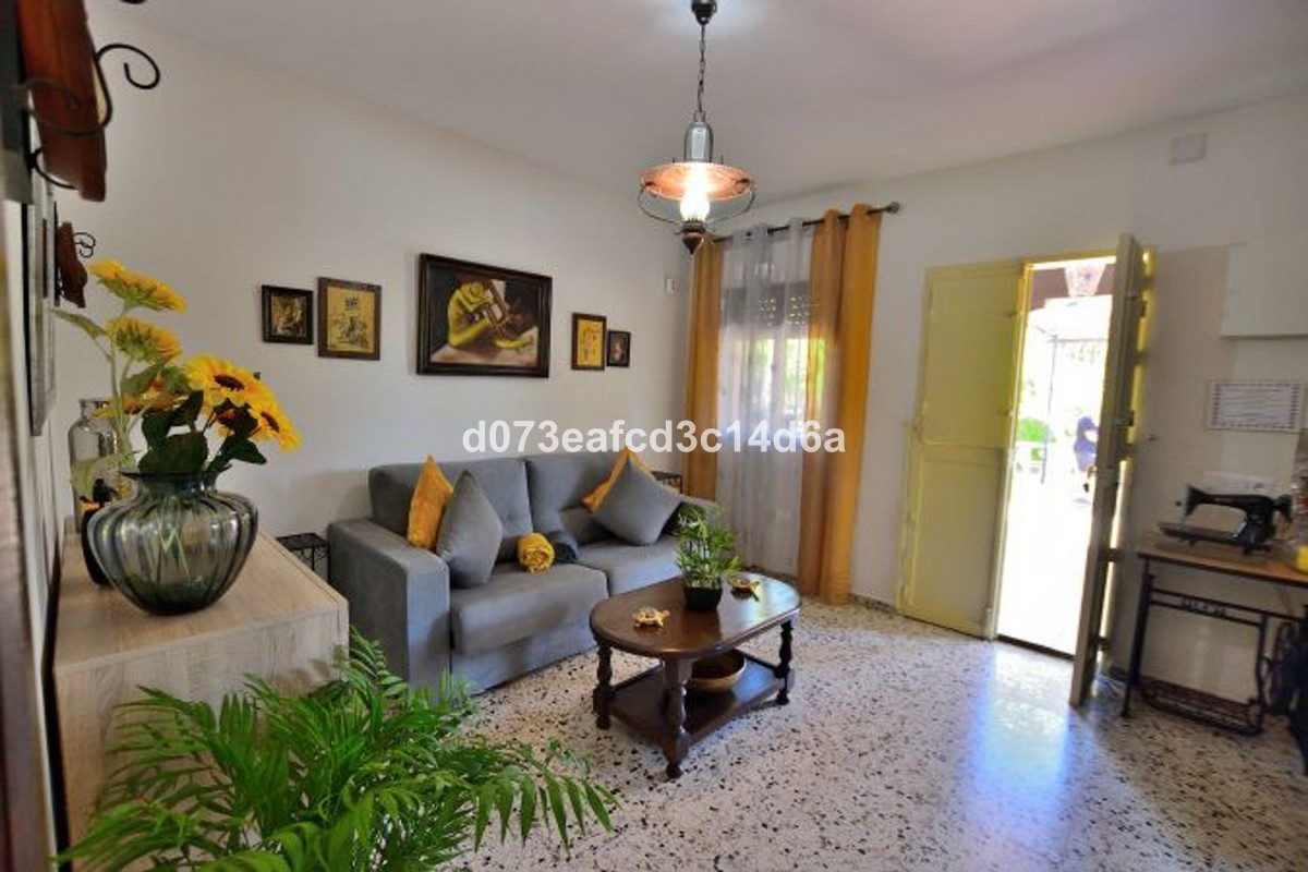Se vende Finca - Cortijo de 3 dormitorios en Costa Del Sol, Málaga, España
