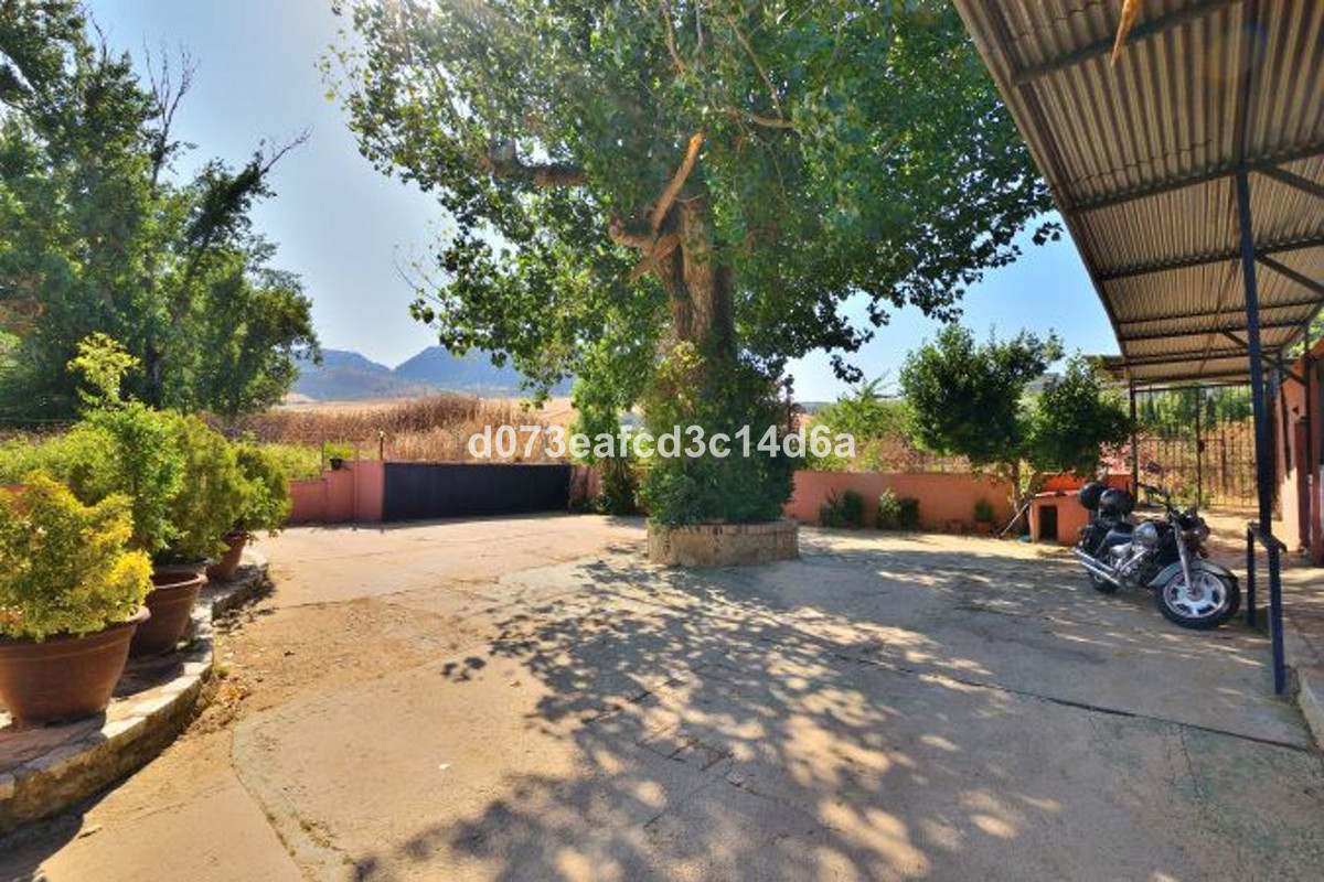 Se vende Finca - Cortijo de 3 dormitorios en Costa Del Sol, Málaga, España