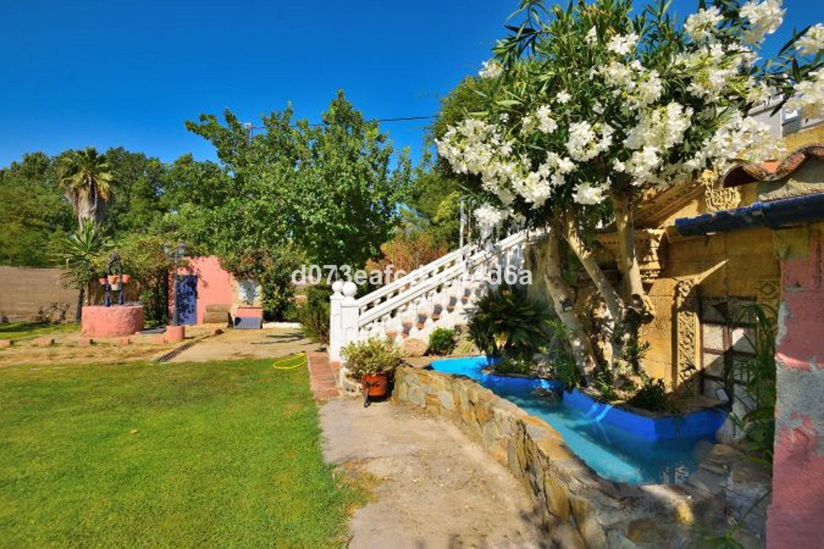Se vende Finca - Cortijo de 3 dormitorios en Costa Del Sol, Málaga, España
